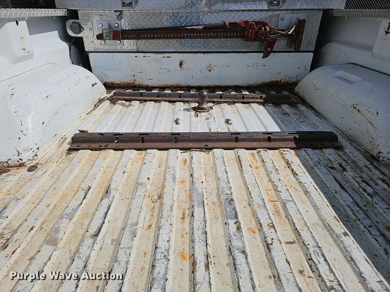 image for item DQ1099 2001 Dodge Ram 3500  Quad Cab pickup truck