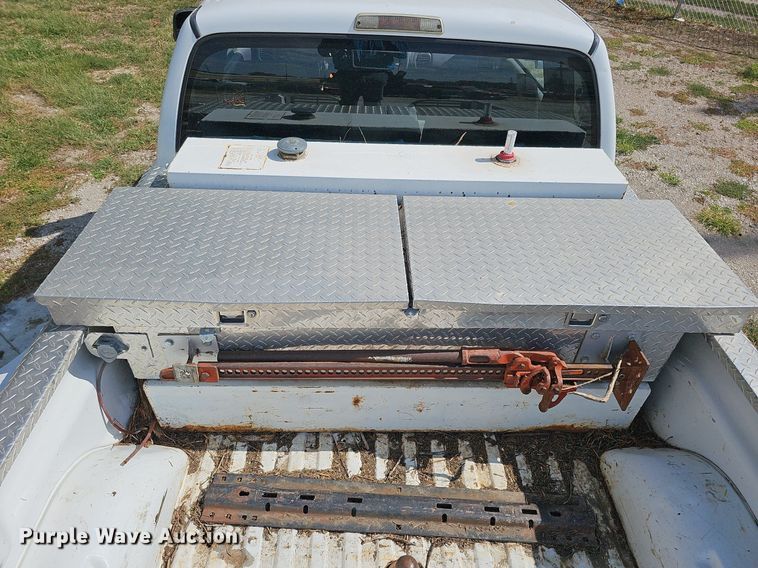 image for item DQ1099 2001 Dodge Ram 3500  Quad Cab pickup truck