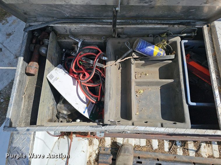 image for item DQ1099 2001 Dodge Ram 3500  Quad Cab pickup truck