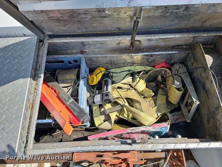 image for item DQ1099 2001 Dodge Ram 3500  Quad Cab pickup truck