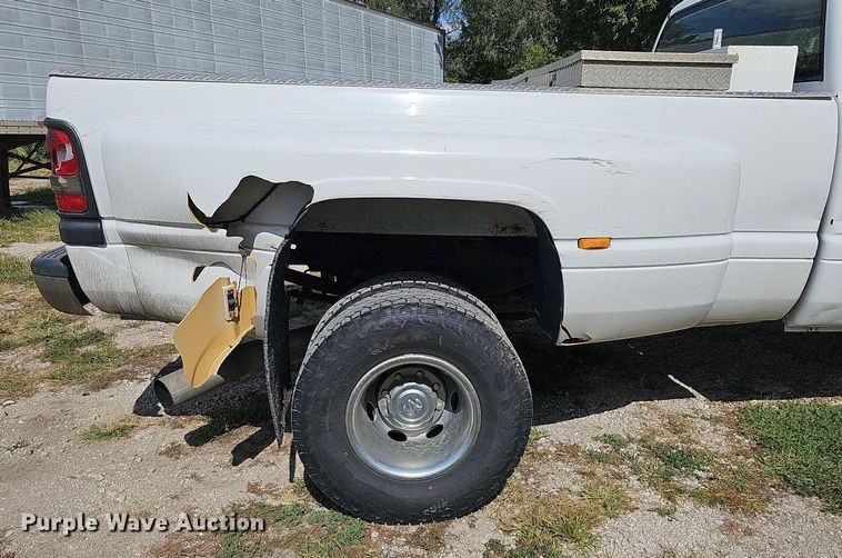 image for item DQ1099 2001 Dodge Ram 3500  Quad Cab pickup truck