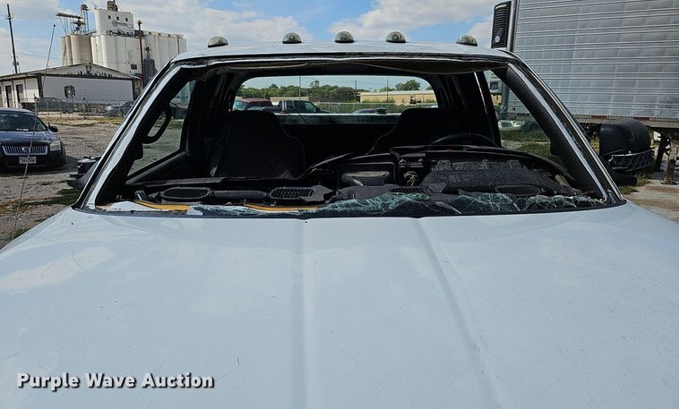 image for item DQ1099 2001 Dodge Ram 3500  Quad Cab pickup truck