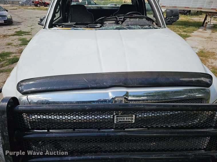 image for item DQ1099 2001 Dodge Ram 3500  Quad Cab pickup truck