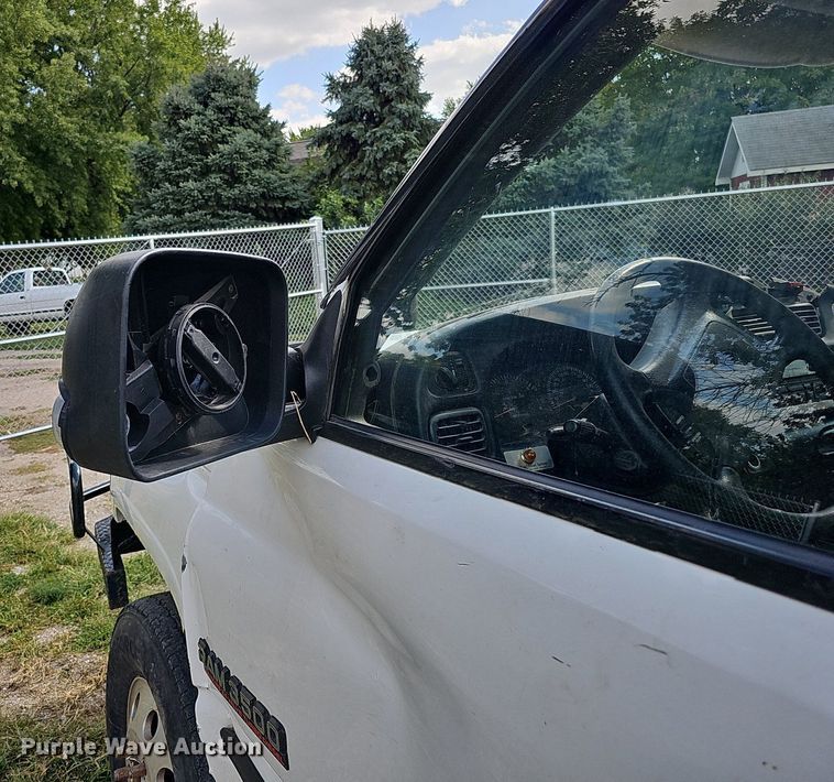 image for item DQ1099 2001 Dodge Ram 3500  Quad Cab pickup truck