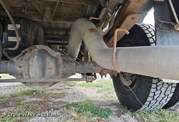 image for item DQ1099 2001 Dodge Ram 3500  Quad Cab pickup truck