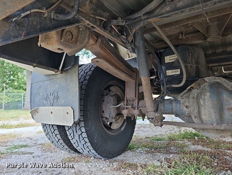 image for item DQ1099 2001 Dodge Ram 3500  Quad Cab pickup truck