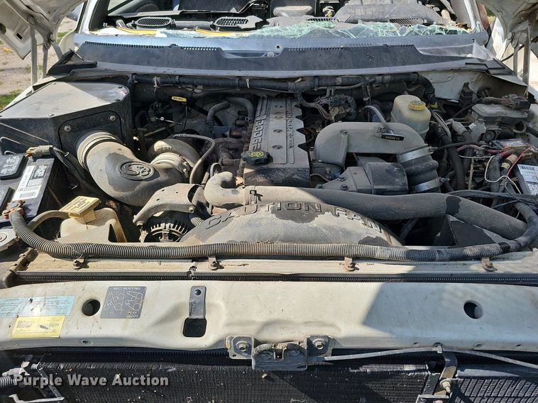 image for item DQ1099 2001 Dodge Ram 3500  Quad Cab pickup truck