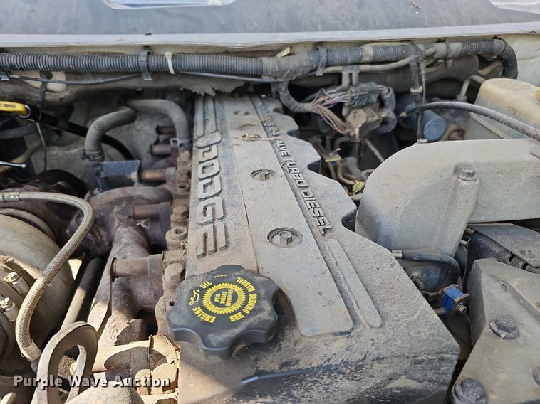 image for item DQ1099 2001 Dodge Ram 3500  Quad Cab pickup truck