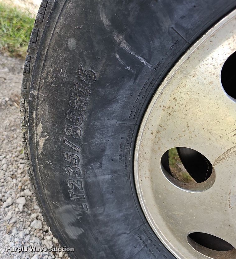 image for item DQ1099 2001 Dodge Ram 3500  Quad Cab pickup truck