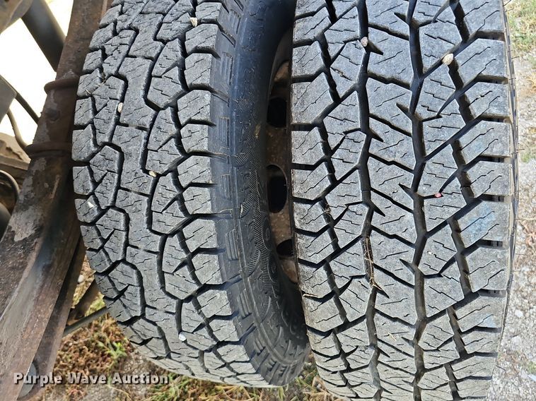 image for item DQ1099 2001 Dodge Ram 3500  Quad Cab pickup truck