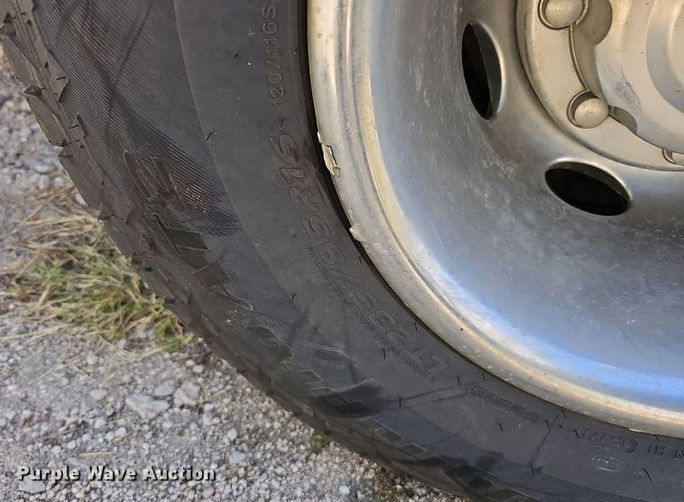 image for item DQ1099 2001 Dodge Ram 3500  Quad Cab pickup truck