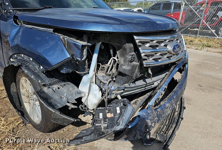 image for item DQ1100 2018 Ford Explorer XLT  SUV