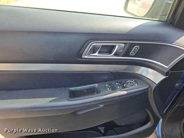 image for item DQ1100 2018 Ford Explorer XLT  SUV