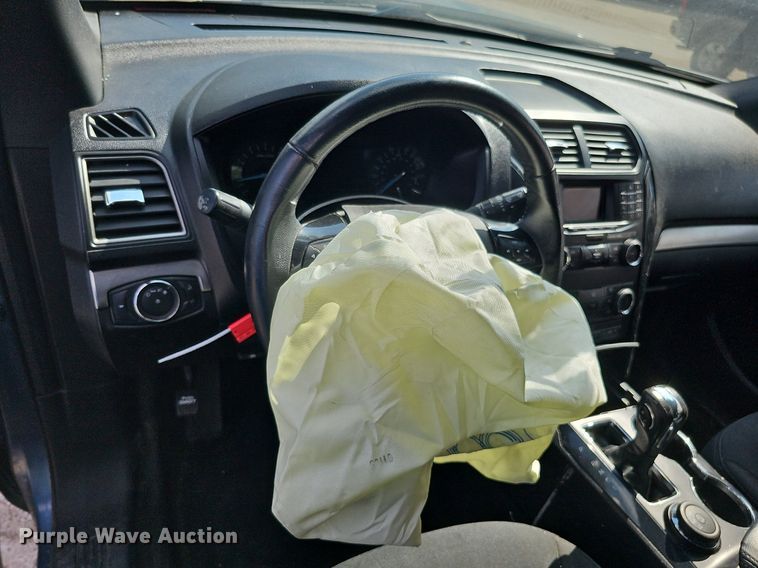 image for item DQ1100 2018 Ford Explorer XLT  SUV