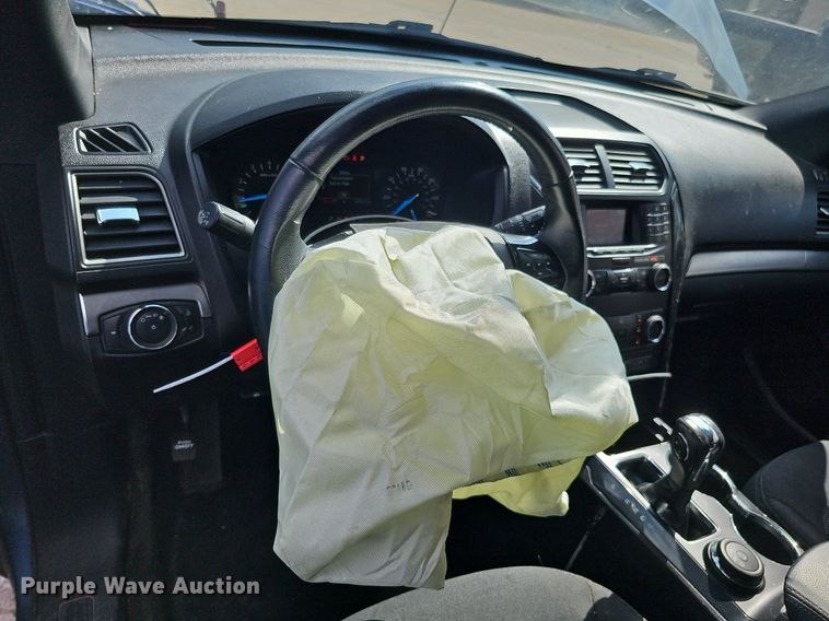 image for item DQ1100 2018 Ford Explorer XLT  SUV