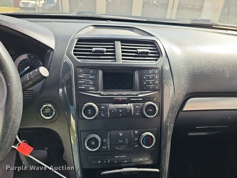 image for item DQ1100 2018 Ford Explorer XLT  SUV