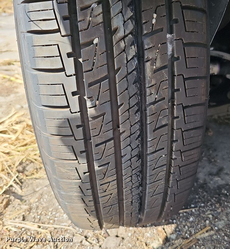 image for item DQ1100 2018 Ford Explorer XLT  SUV