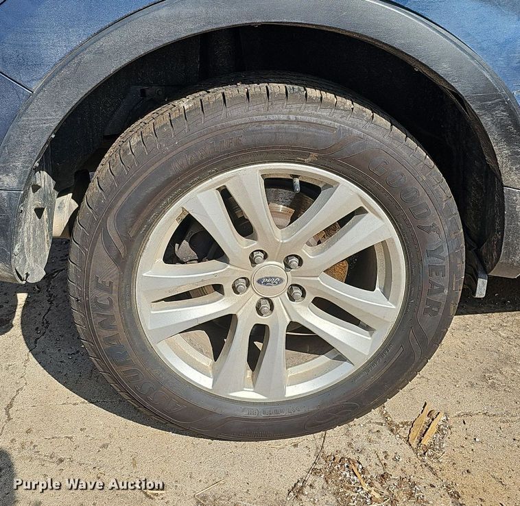 image for item DQ1100 2018 Ford Explorer XLT  SUV