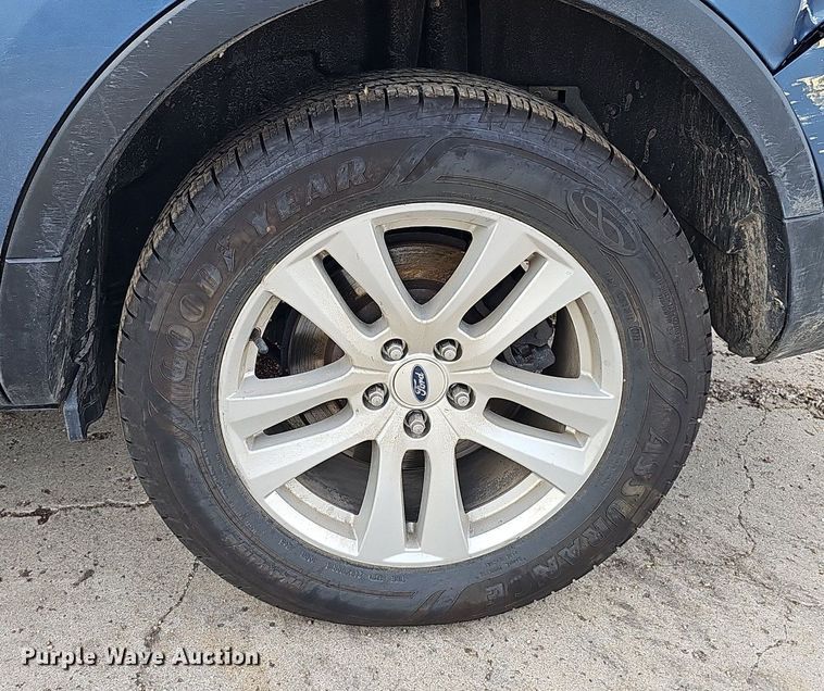 image for item DQ1100 2018 Ford Explorer XLT  SUV