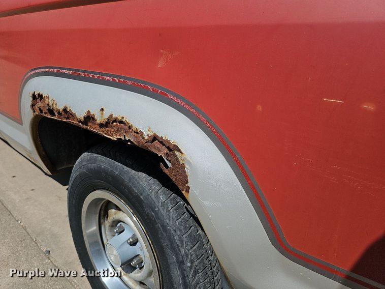 image for item DQ1101 1990 Ford Ranger XLT  SuperCab pickup truck