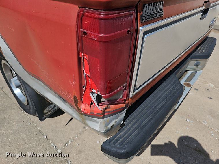 image for item DQ1101 1990 Ford Ranger XLT  SuperCab pickup truck