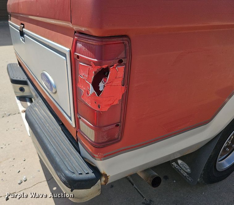 image for item DQ1101 1990 Ford Ranger XLT  SuperCab pickup truck