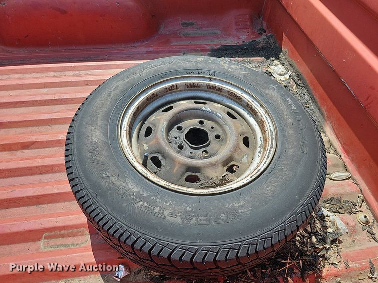 image for item DQ1101 1990 Ford Ranger XLT  SuperCab pickup truck