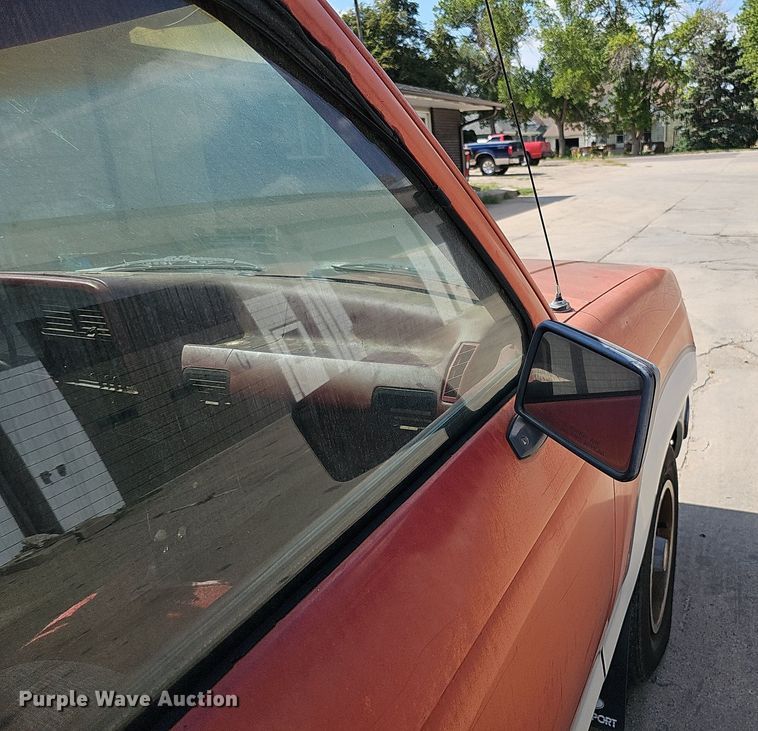 image for item DQ1101 1990 Ford Ranger XLT  SuperCab pickup truck