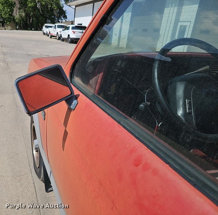 image for item DQ1101 1990 Ford Ranger XLT  SuperCab pickup truck