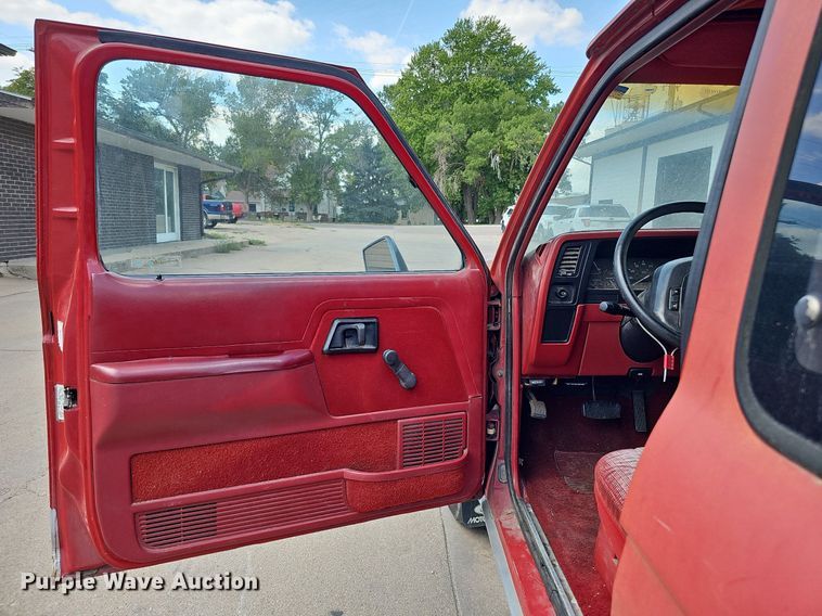 image for item DQ1101 1990 Ford Ranger XLT  SuperCab pickup truck