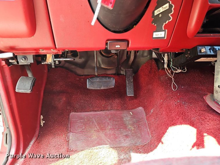 image for item DQ1101 1990 Ford Ranger XLT  SuperCab pickup truck