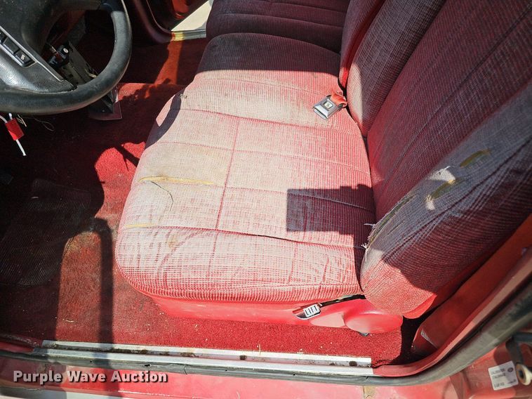 image for item DQ1101 1990 Ford Ranger XLT  SuperCab pickup truck