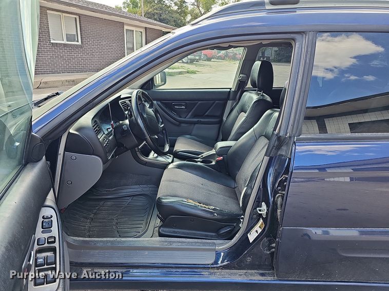 image for item DQ1102 2005 Subaru Baja  SUV