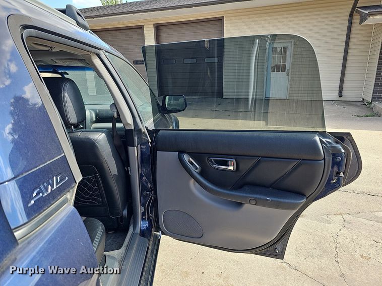 image for item DQ1102 2005 Subaru Baja  SUV