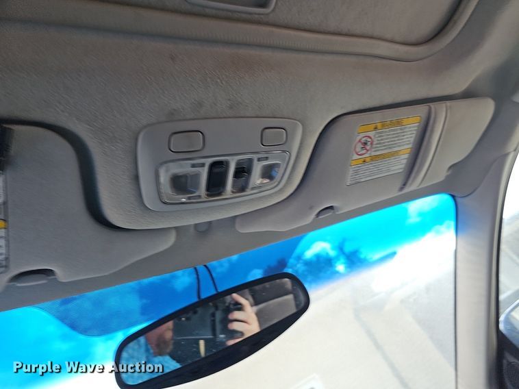 image for item DQ1102 2005 Subaru Baja  SUV