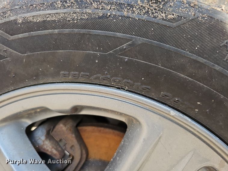 image for item DQ1102 2005 Subaru Baja  SUV