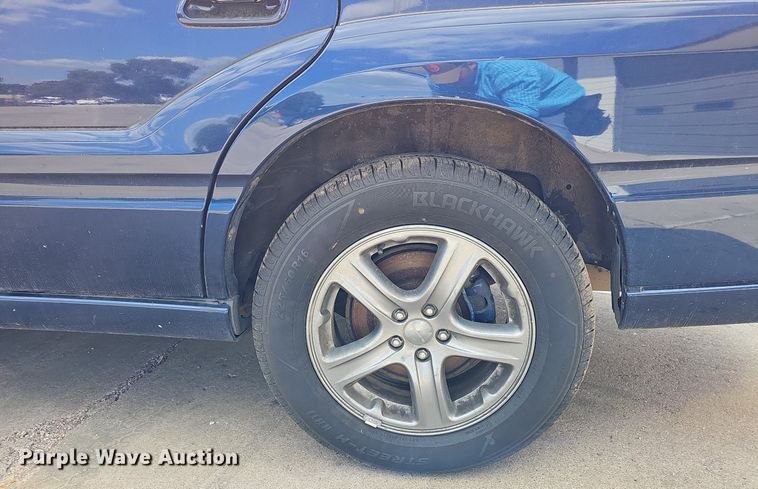 image for item DQ1102 2005 Subaru Baja  SUV