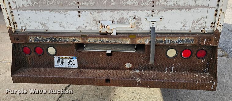 image for item DQ1104 1993 Chevrolet Kodiak  box truck