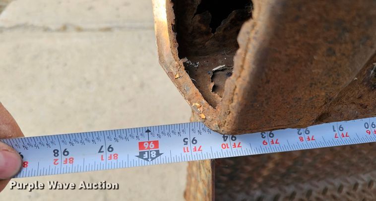 image for item DQ1104 1993 Chevrolet Kodiak  box truck