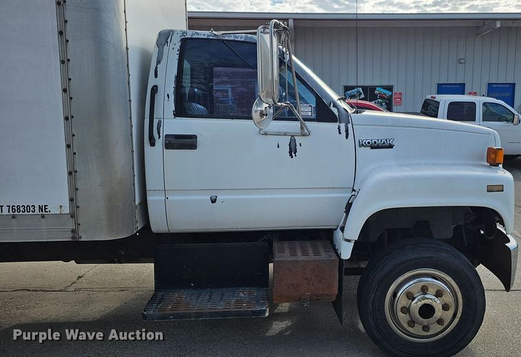 image for item DQ1104 1993 Chevrolet Kodiak  box truck
