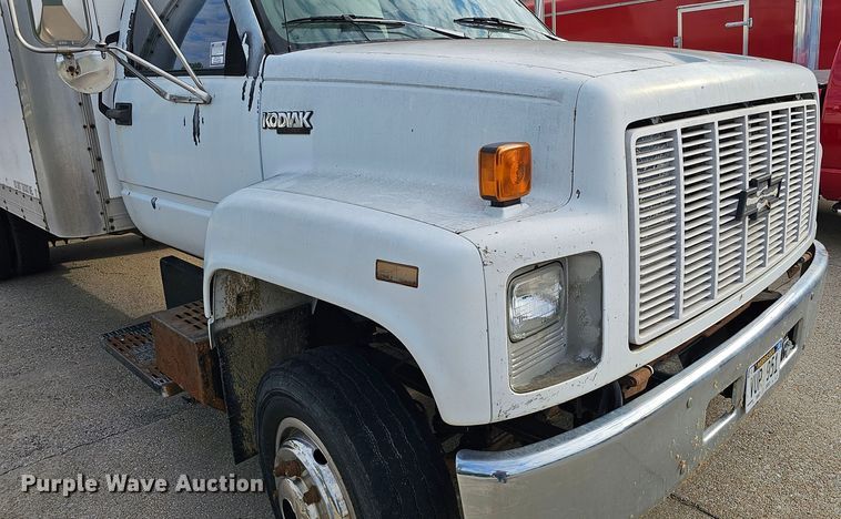 image for item DQ1104 1993 Chevrolet Kodiak  box truck