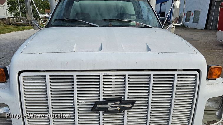 image for item DQ1104 1993 Chevrolet Kodiak  box truck