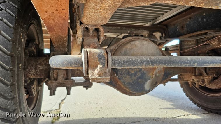 image for item DQ1104 1993 Chevrolet Kodiak  box truck