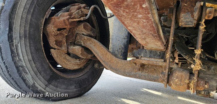 image for item DQ1104 1993 Chevrolet Kodiak  box truck