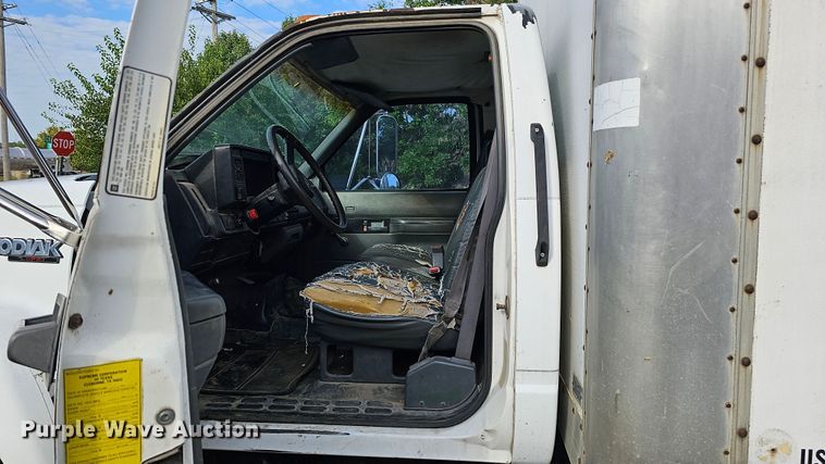 image for item DQ1104 1993 Chevrolet Kodiak  box truck