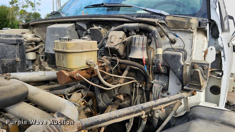 image for item DQ1104 1993 Chevrolet Kodiak  box truck