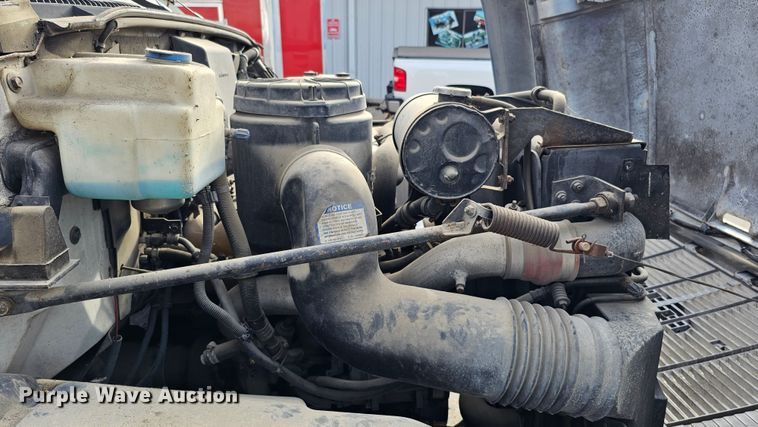 image for item DQ1104 1993 Chevrolet Kodiak  box truck