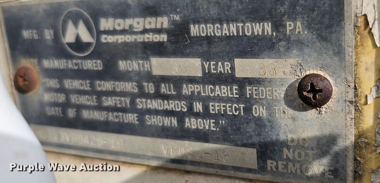 image for item DQ1104 1993 Chevrolet Kodiak  box truck