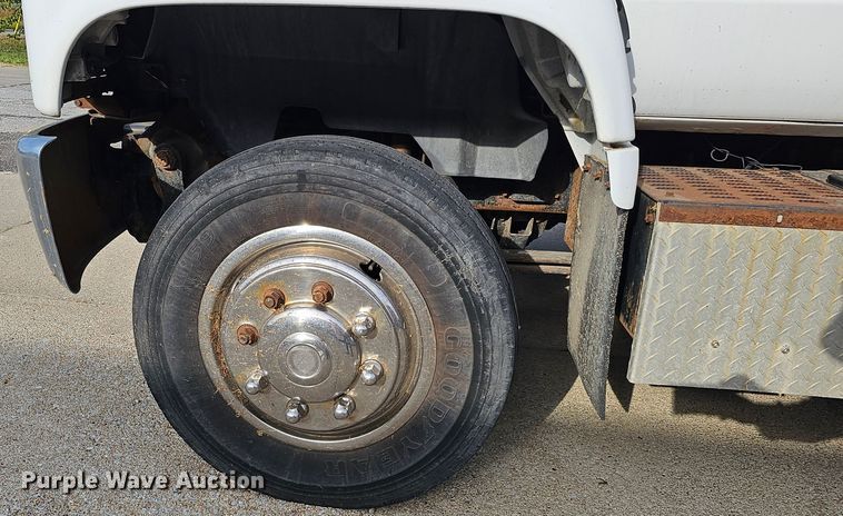 image for item DQ1104 1993 Chevrolet Kodiak  box truck