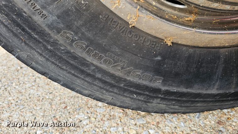 image for item DQ1104 1993 Chevrolet Kodiak  box truck